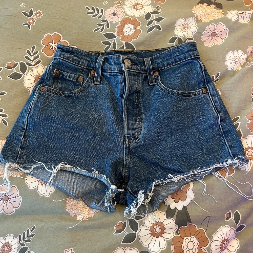 Levi’s 501 jean shorts